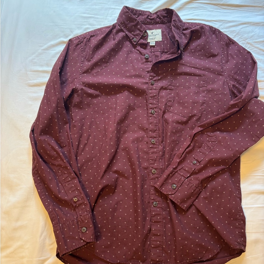 🚨2 for $12🚨Burgundy Patterned Button-Up Shirt